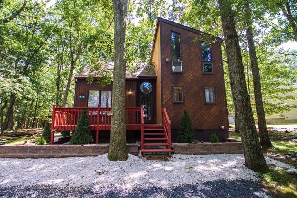 Entire 3 Bedroom Adventure Chalet, Near The Best Of The Poconos East Stroudsburg Ngoại thất bức ảnh