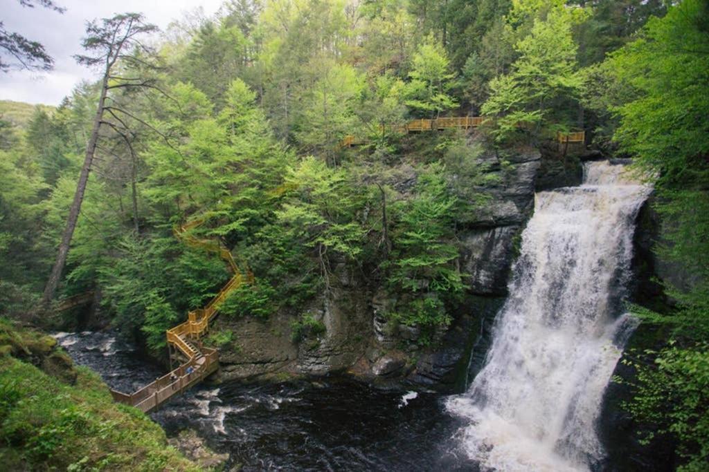 Entire 3 Bedroom Adventure Chalet, Near The Best Of The Poconos East Stroudsburg Ngoại thất bức ảnh